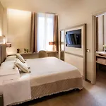 Savoia Ξενοδοχείο 3*