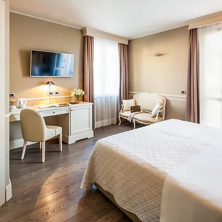 Savoia 3* Алассио
