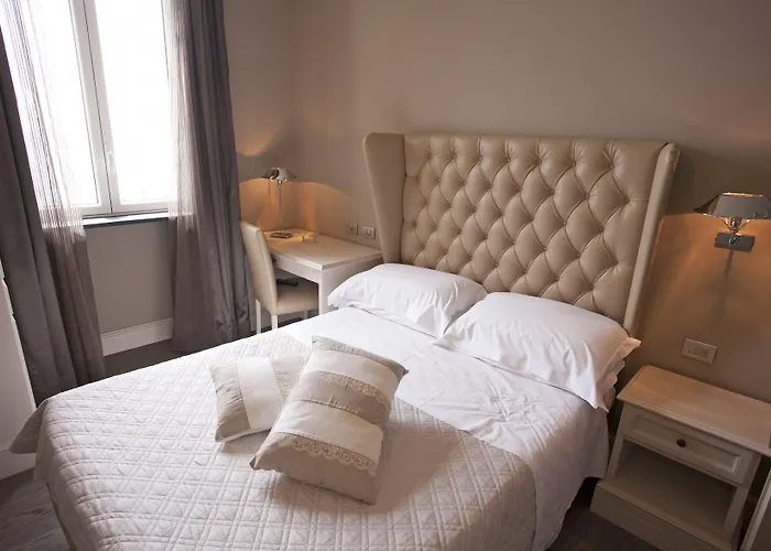 Отель Savoia 3*