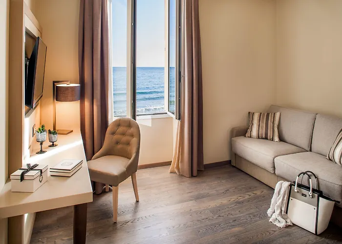 Отель Savoia 3*