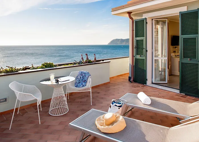 Отель Savoia 3*