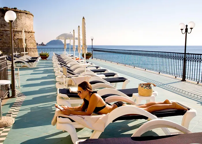 Savoia 3* Алассио