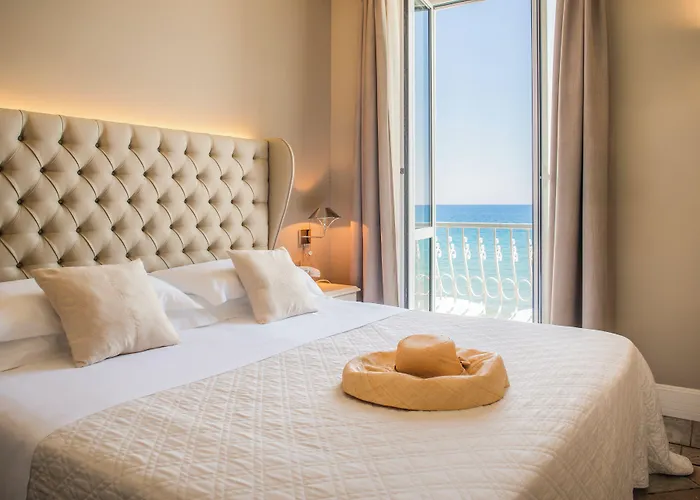 Отель Savoia 3*